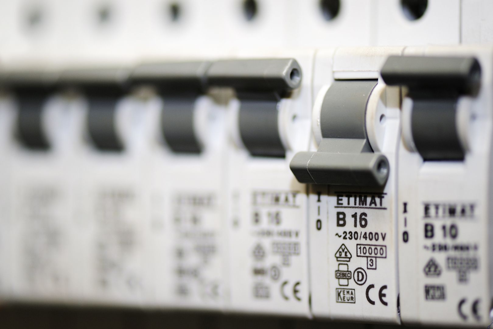 Geladeira Queima Fusivel E Perigoso Entenda as Causas e Solucoes