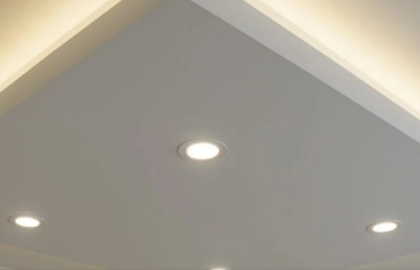 Gesso com spots como planejar